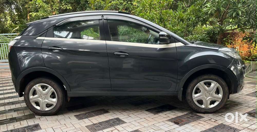 Tata Nexon 1.5 Revotorq Xt, 2017, Diesel