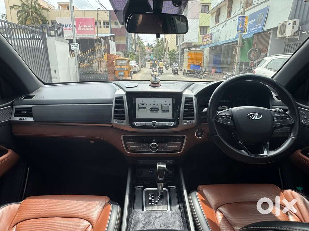 Mahindra Alturas G4 4x2 At, 2022, Diesel