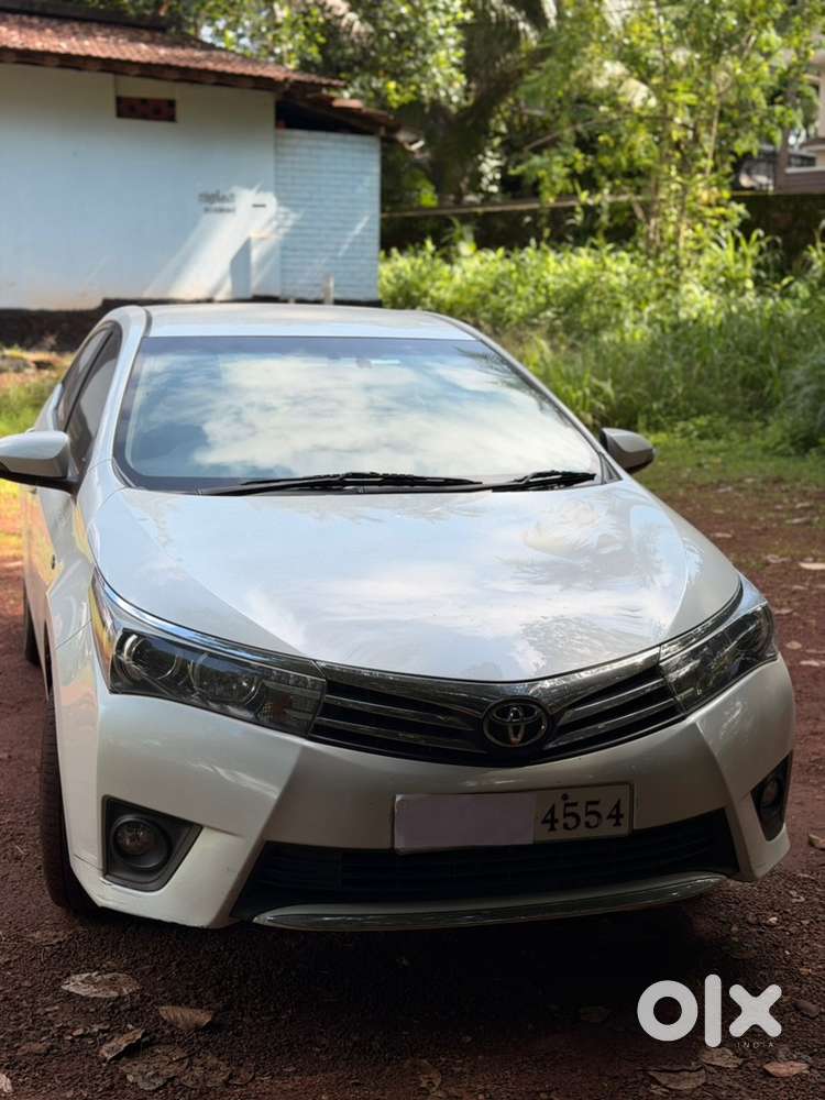 Toyota Corolla Altis Petrol 2015