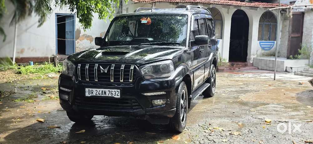 Mahindra Scorpio 2024 Diesel Manual