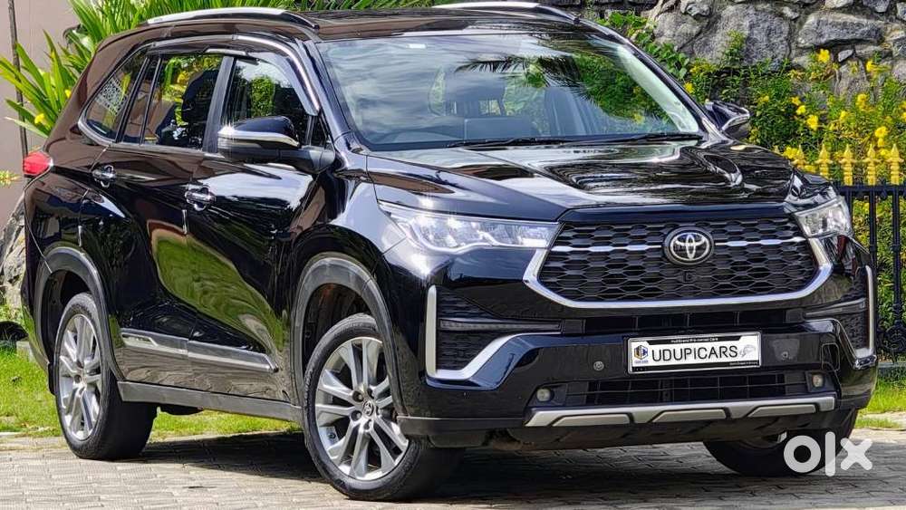 Toyota Innova Hycross 2.0 Zx (o) Hybrid 7 Str, 2025, Petrol