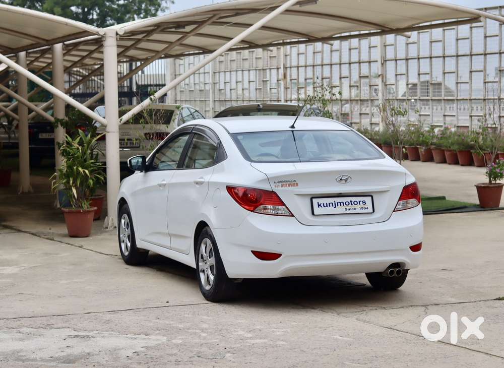 Hyundai Verna 1.6 Ex Vtvt, 2014, Petrol