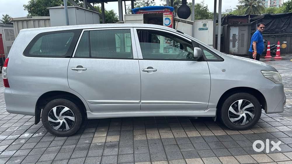 Toyota Innova 2.5 G (diesel) 8 Seater, 2014, Diesel