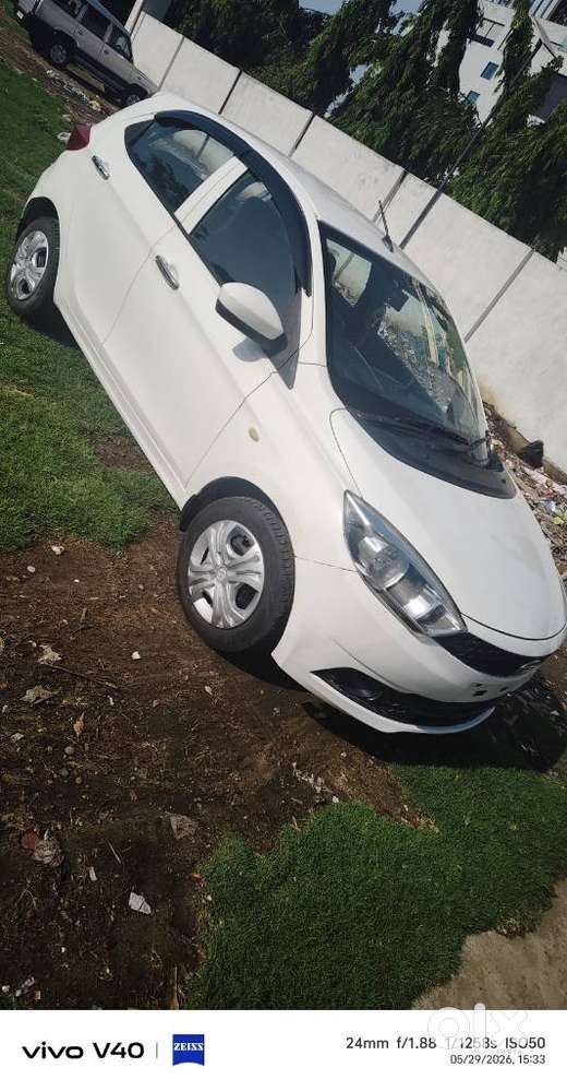 Tata Tiago 1.2 Revotron Xt Option, 2018, Petrol
