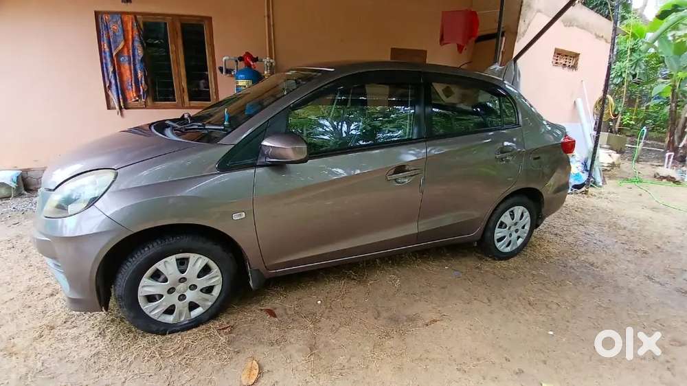 Honda Amaze 2013 Petrol Well Maintained