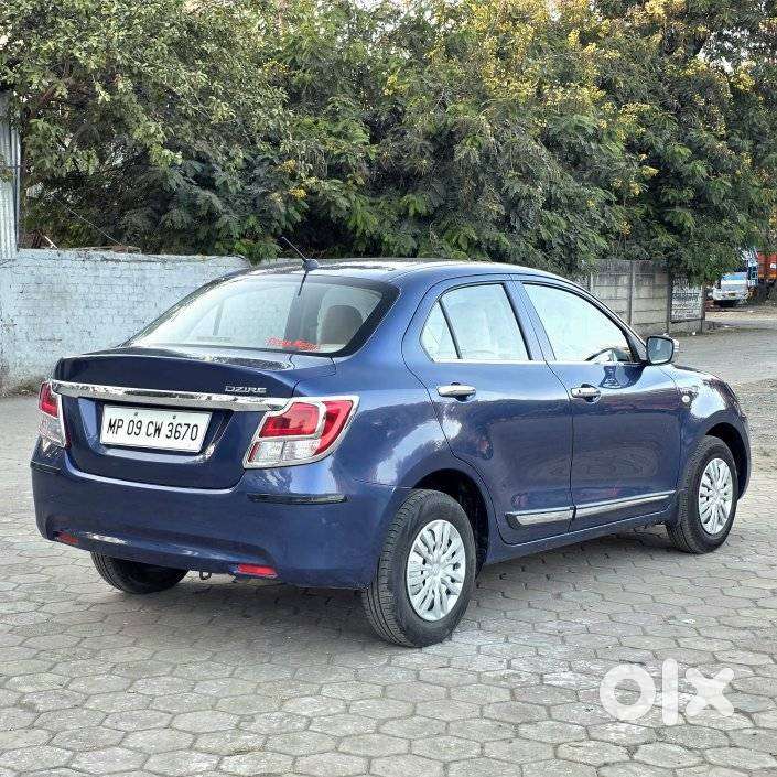 Maruti Suzuki Dzire 1.2 Lxi, 2017, Petrol