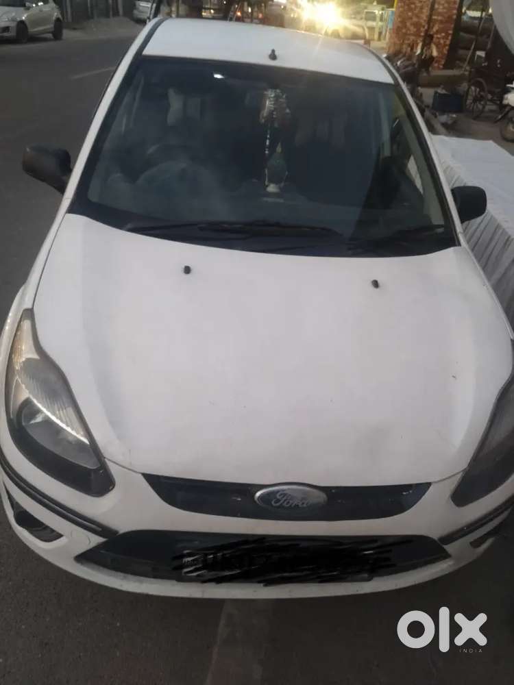 Ford Figo 2011 Petrol 92000 Km Driven