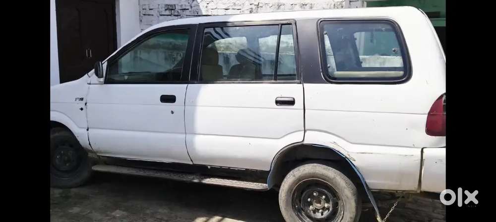 Tavera 2010 Diesel Nanauta, Saharanpur