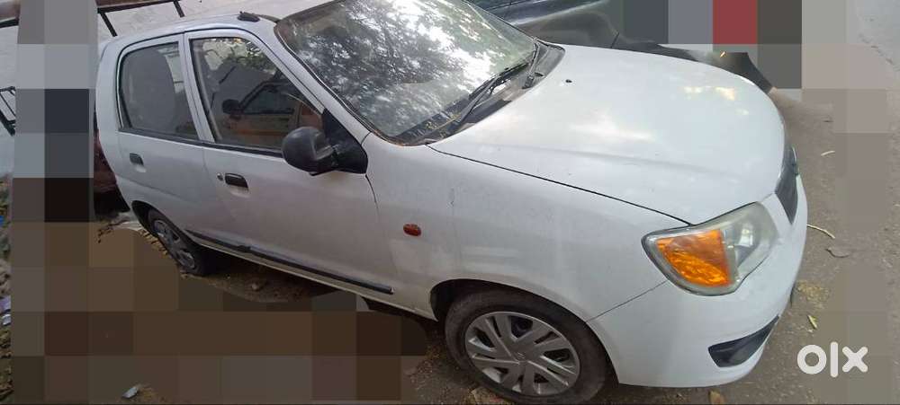 Maruti Suzuki Alto K10 2013 Petrol Well Maintained.