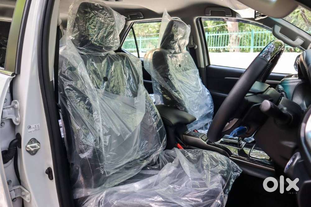 Toyota Fortuner 4x2 At 2.7 Petrol, 2025, Petrol