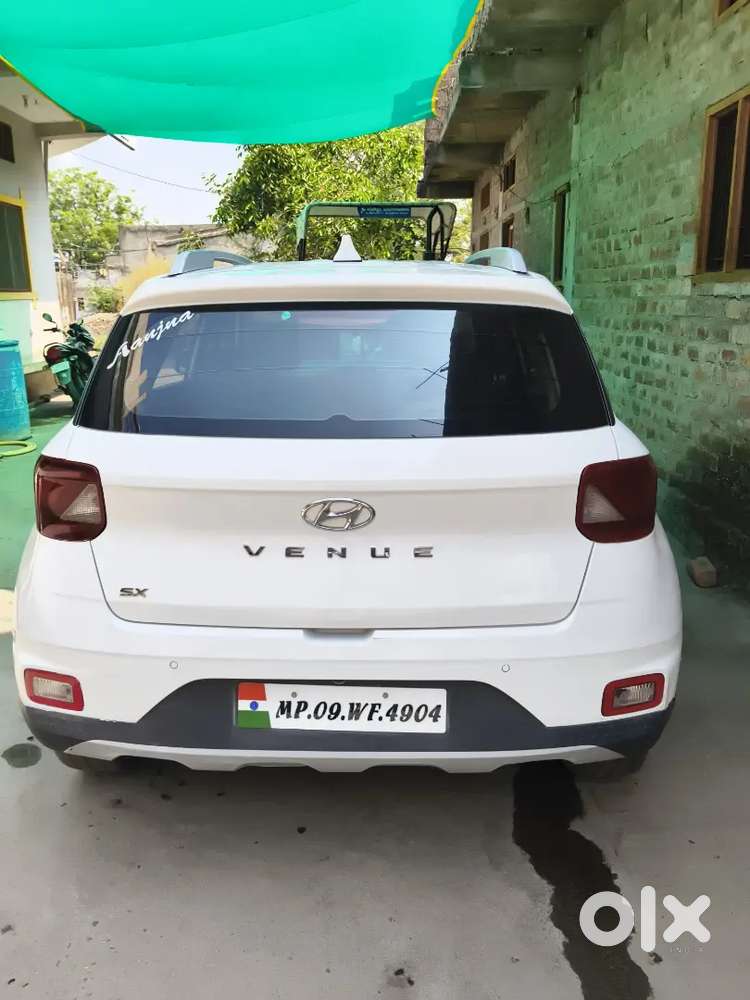 Hyundai Venue 2020 Diesel Well Maintained