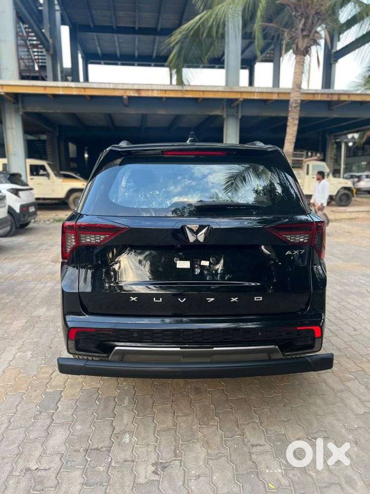 Mahindra Xuv 7xo Ax, 2026, Petrol