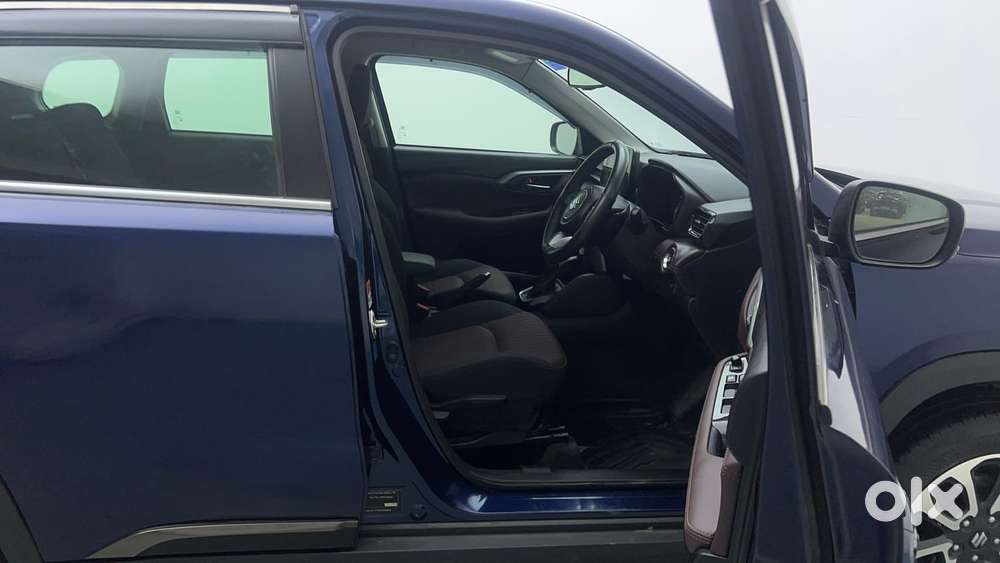 Maruti Suzuki Grand Vitara 1.5 Zeta Smart Hybrid At, 2023, Petrol