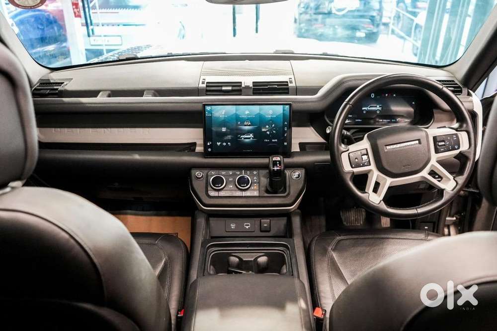 Land Rover Petrol 2024 Car