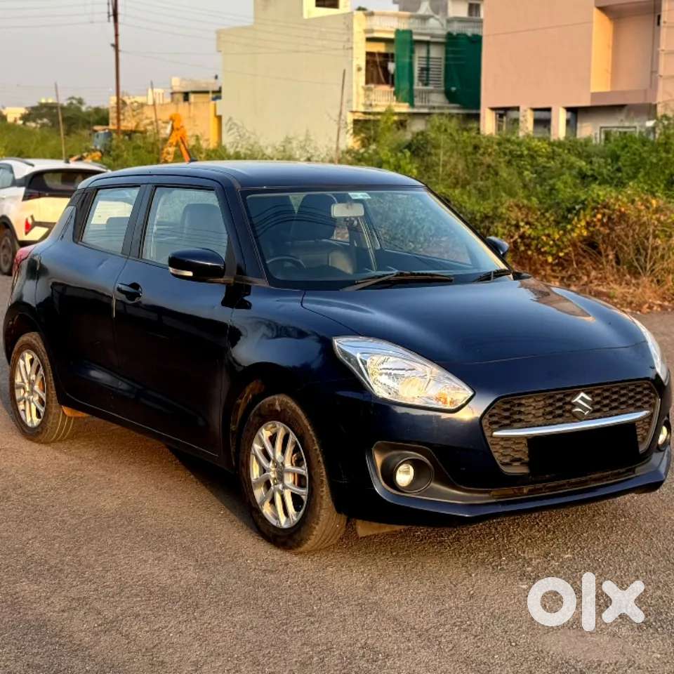 Maruti Suzuki Swift 1.3 Zxi, 2023, Petrol