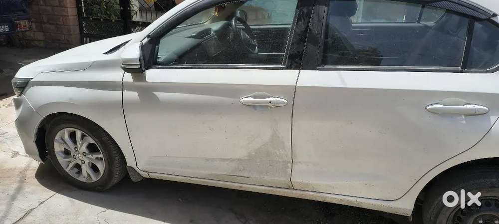 Honda Amaze For Sell.millage 25+kmpl