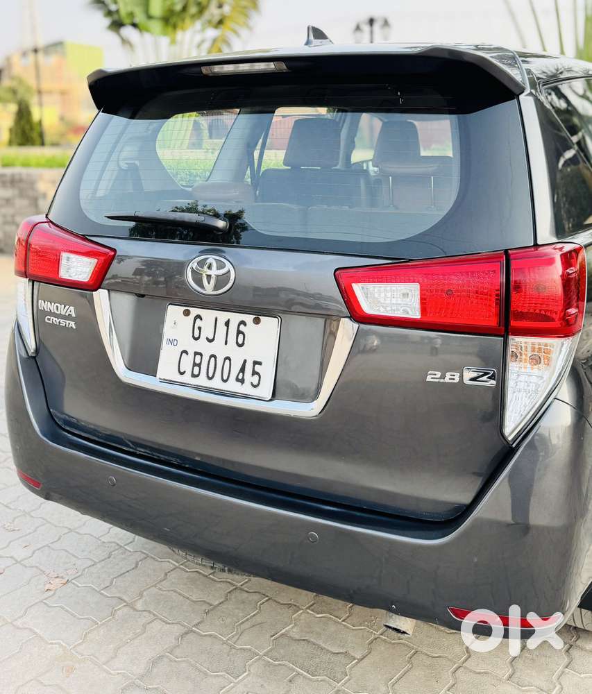 Toyota Innova Crysta 2.8 Zx At, 2016, Diesel