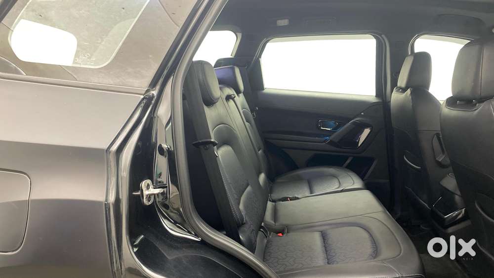 Tata Safari 2.0 Xz Plus Dark Edition, 2022, Diesel