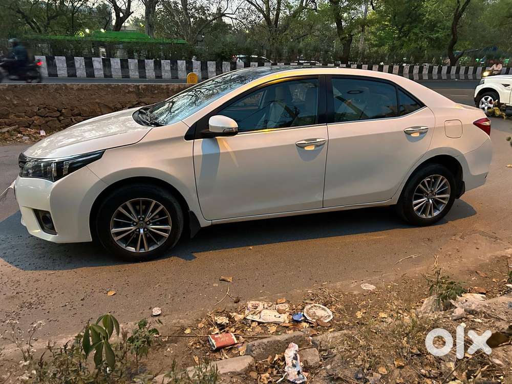 Toyota Corolla Altis 1.8 Gl, 2016, Cng & Hybrids