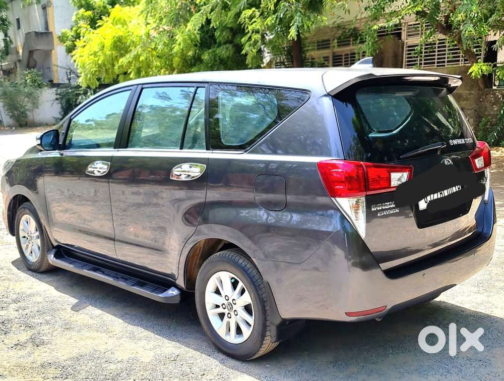 Toyota Innova Crysta