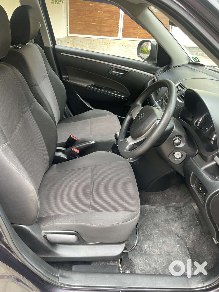 Maruti Suzuki Swift Vxi With Abs, 2015, Petrol