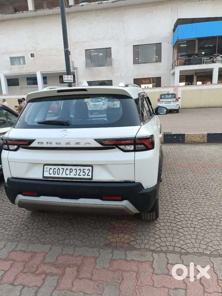 Maruti Suzuki Brezza 2023 Petrol 21500 Km Driven