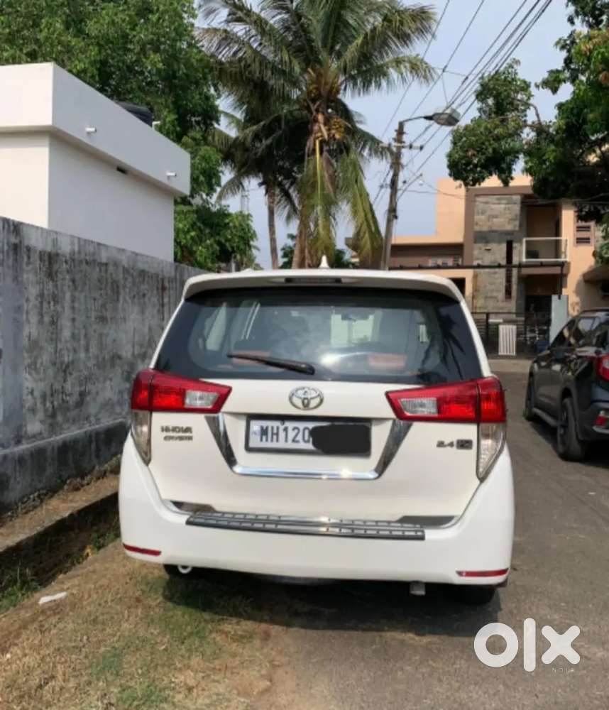 Toyota Innova Crysta 2019