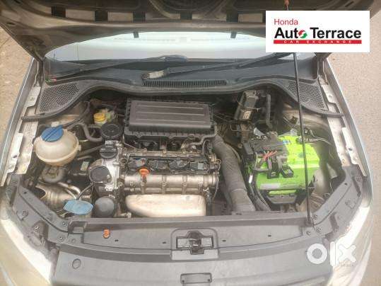 Volkswagen Vento 1.6 Highline, 2011, Petrol