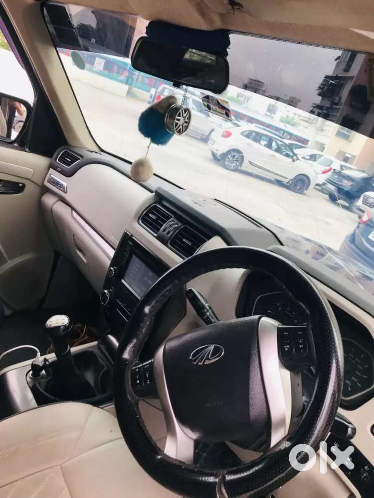 Mahindra Scorpio 2015