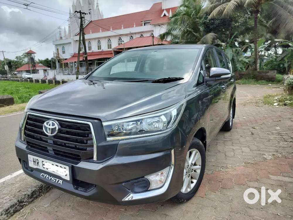Toyota Innova Crysta G 8 Diesel 2016