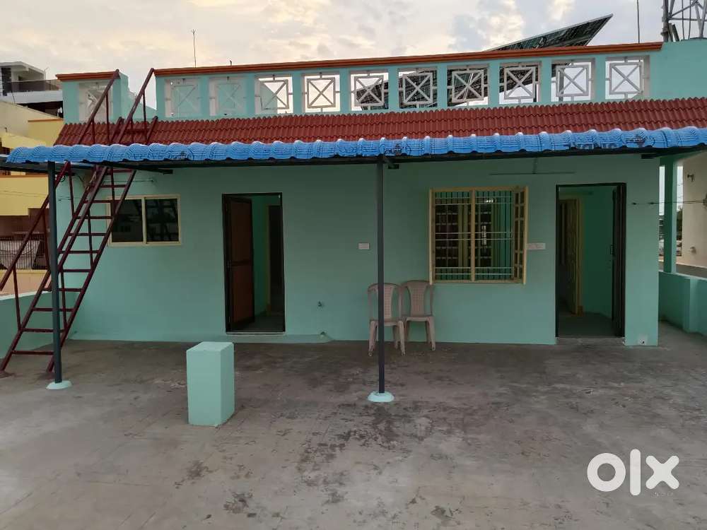 House for rent,  nearer to the main road