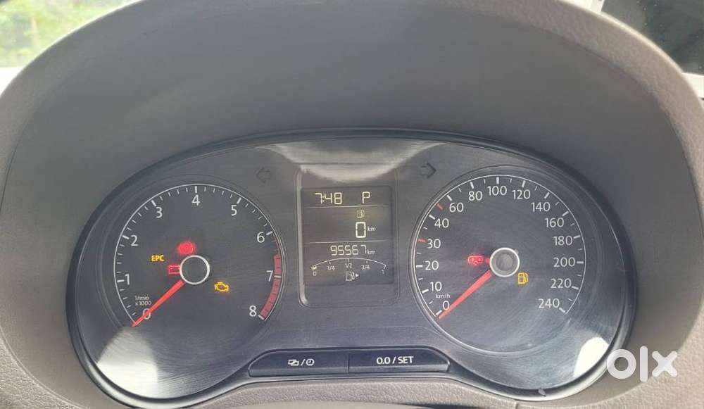 Volkswagen Vento 1.2 Tsi Highline Plus At, 2016, Petrol