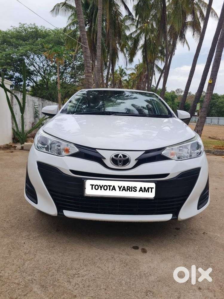 Toyota Yaris J Cvt, 2019, Petrol