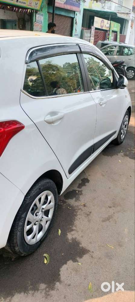 Hyundai Grand I10 Sportz 1.2 Kappa Vtvt, 2017, Petrol