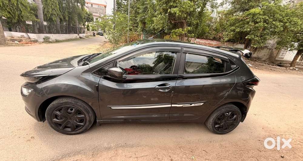 Tata Altroz Petrol Manual 2021