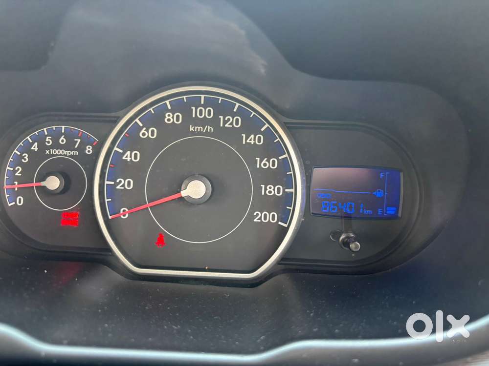 Hyundai I10 Sportz, 2012, Petrol