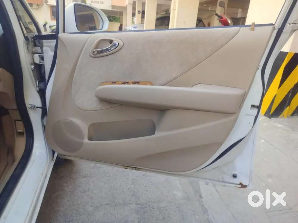 Honda City Zx 2006 Petrol Well Maintained