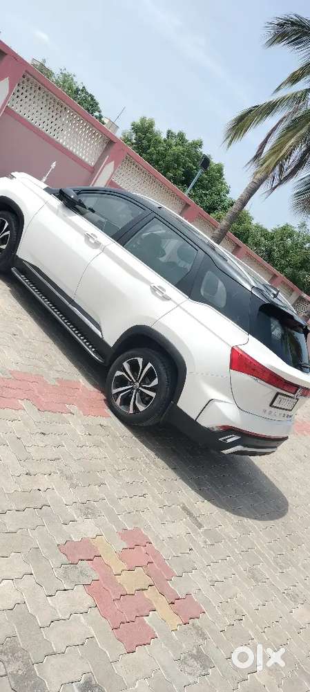 Mg Hector Plus 2024 Petrol Car