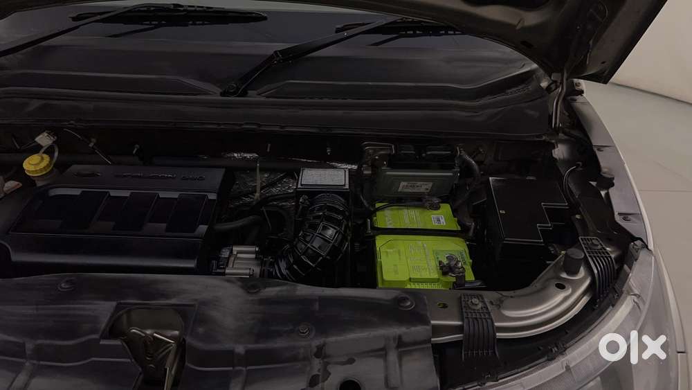 Mahindra Kuv 100 2016-2017 Mfalcon G80 K8, 2016, Petrol