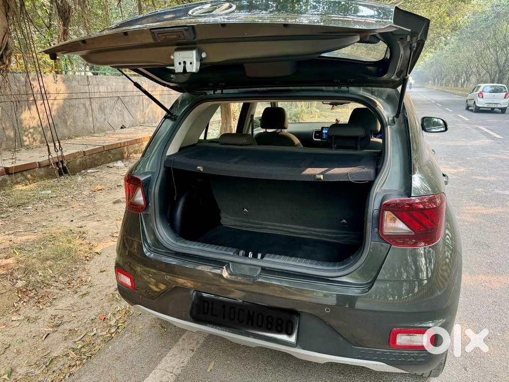 Like New 2019 October Hyundai Venue Top Model Automatic, Less Driven