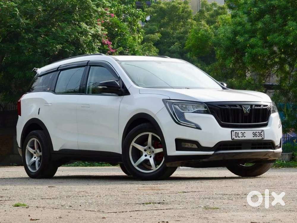 Mahindra Xuv700 2.0 Ax 5 Petrol Mt 7 Str, 2024, Petrol