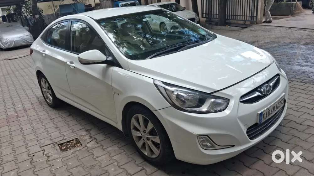 Hyundai Verna Vtvt 1.6 Sx, 2011, Petrol
