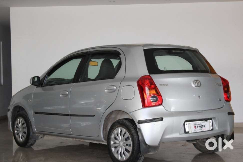 Toyota Etios Liva 2011-2012 G, 2011, Petrol