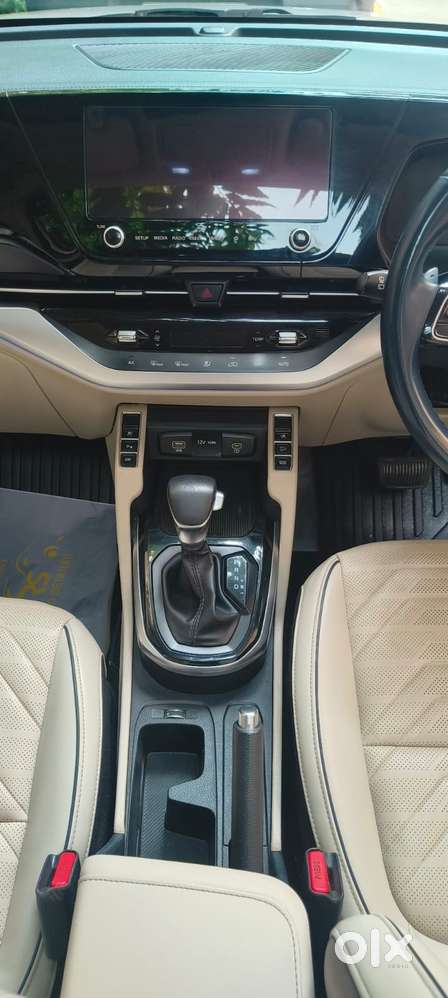 Kia Carens 1.5 Luxury Plus Diesel At 6 Str, 2022, Diesel