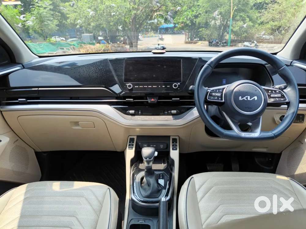 Kia Carens 1.4 Luxury Plus 6 Str, 2022, Petrol