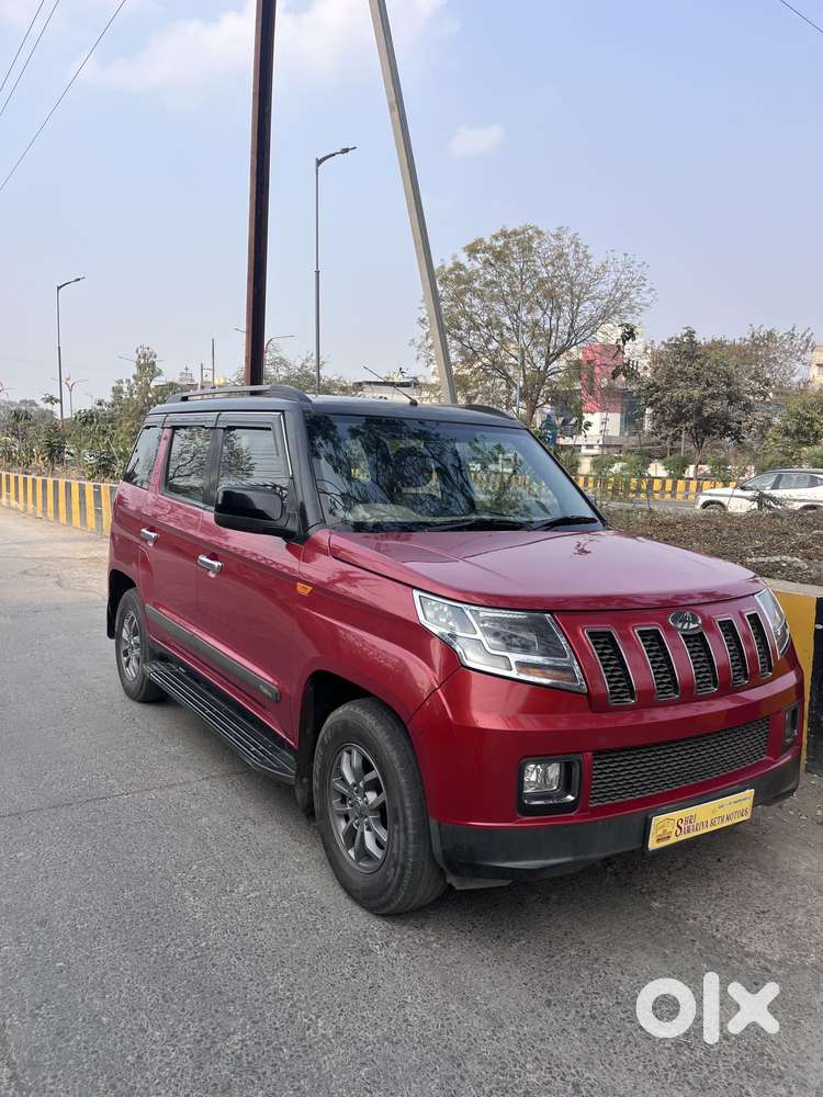 Mahindra Tuv 300 T10 Opt Dual Tone, 2018, Diesel