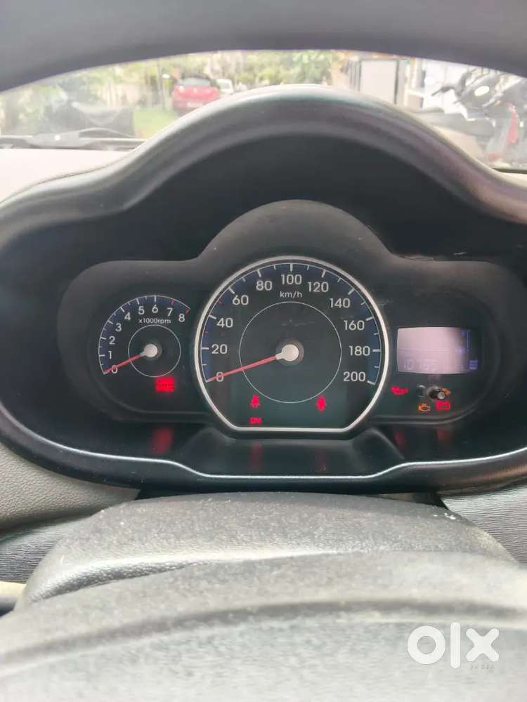 Hyundai I10 Sportz 2011
