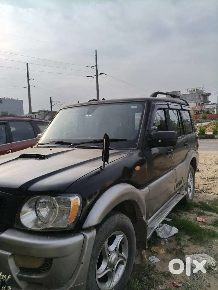 Mahindra Scorpio 2011 Variant