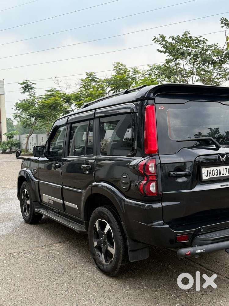 Mahindra Scorpio Classic 2.2 S 11 Mt 7 Str, 2023, Diesel