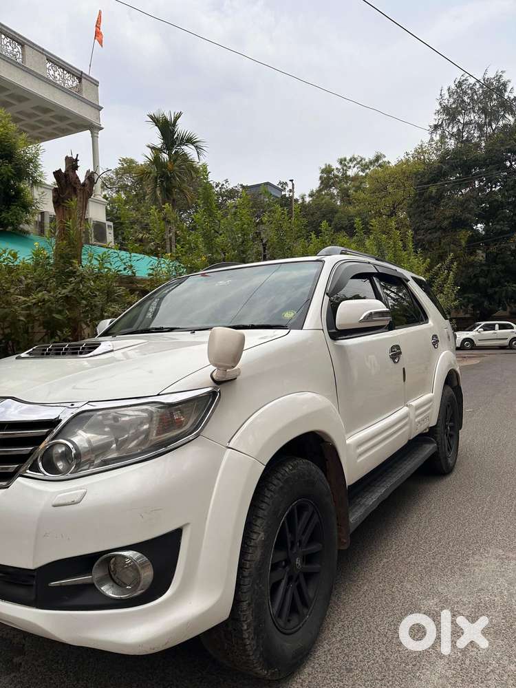 Toyota Fortuner 2011-2016 4x2 Manual, 2013, Diesel